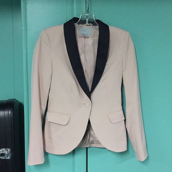 H&M Jackets & Blazers - 👚H&M  BLUSH BLAZER WITH BLACK SATIN COLOR👚